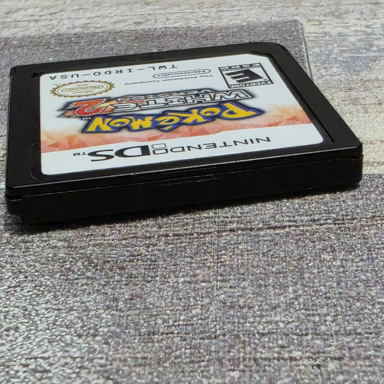 Nintendo DS Pokemon White Version 2 CIB Complete in Box Authentic Tested Working