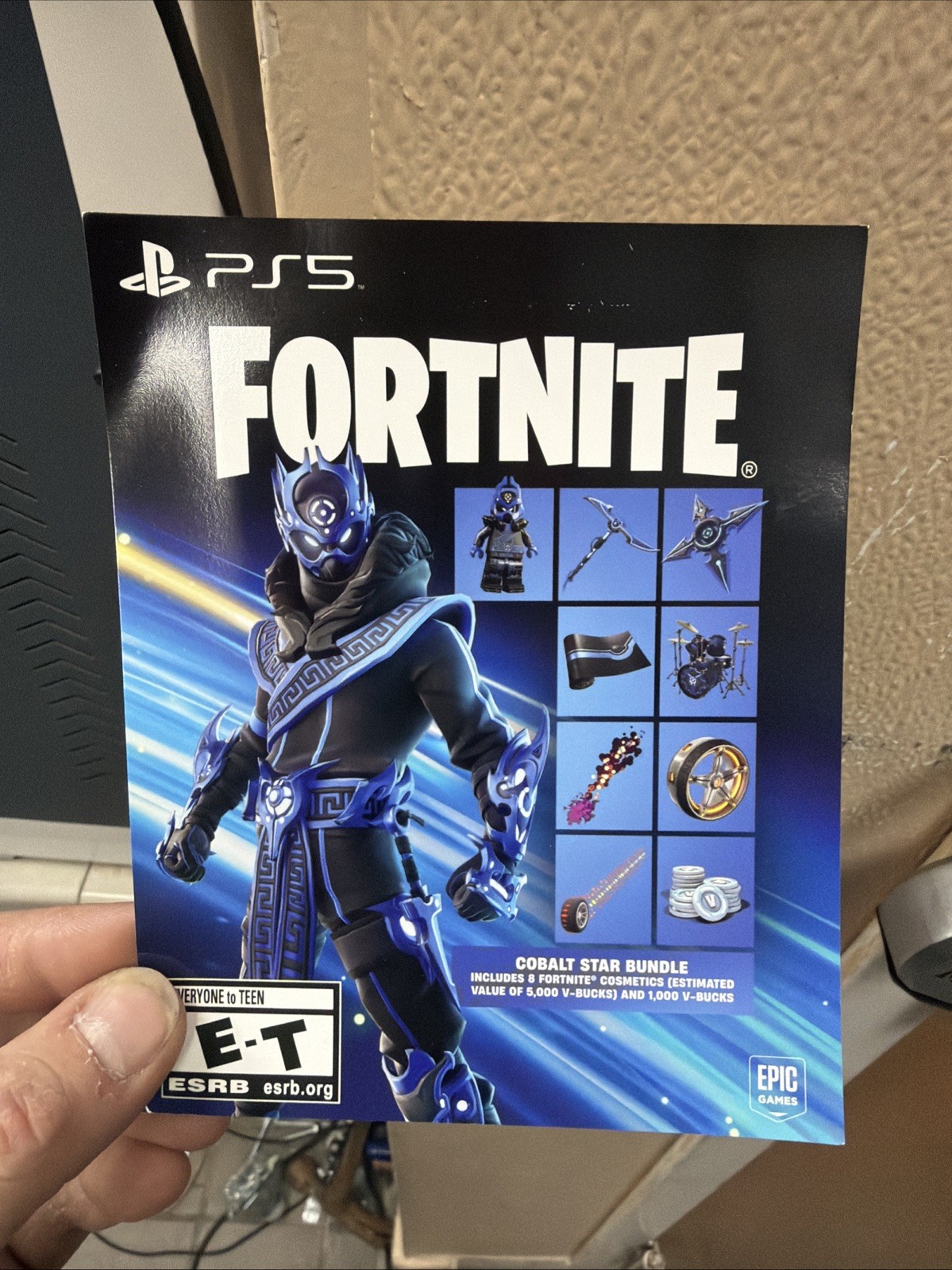 Fortnite Cobalt Star Bundle + 1000 V Bucks