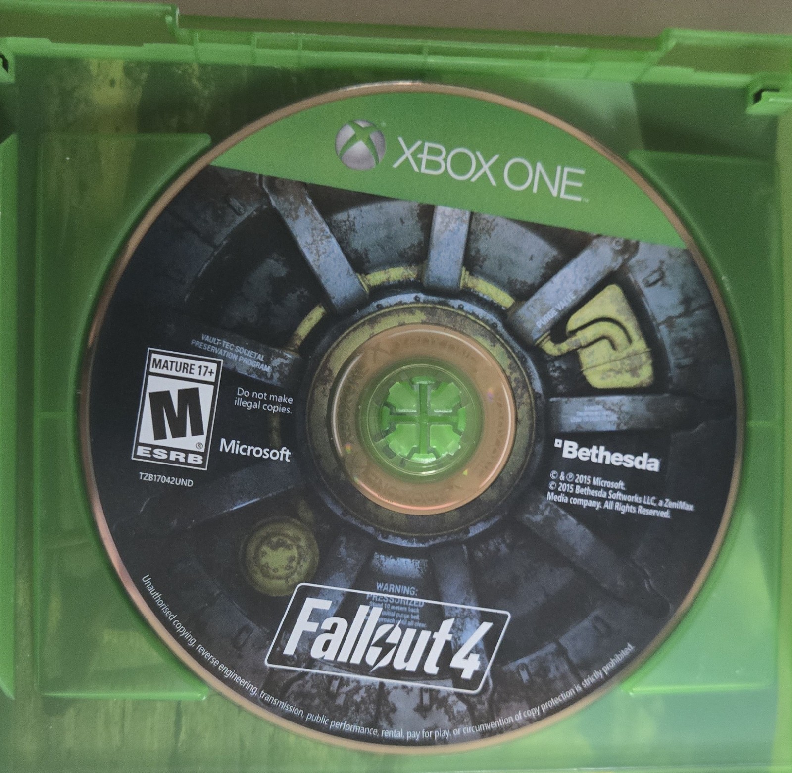 Fallout 4 Microsoft Xbox One Complete In Box w/ Map