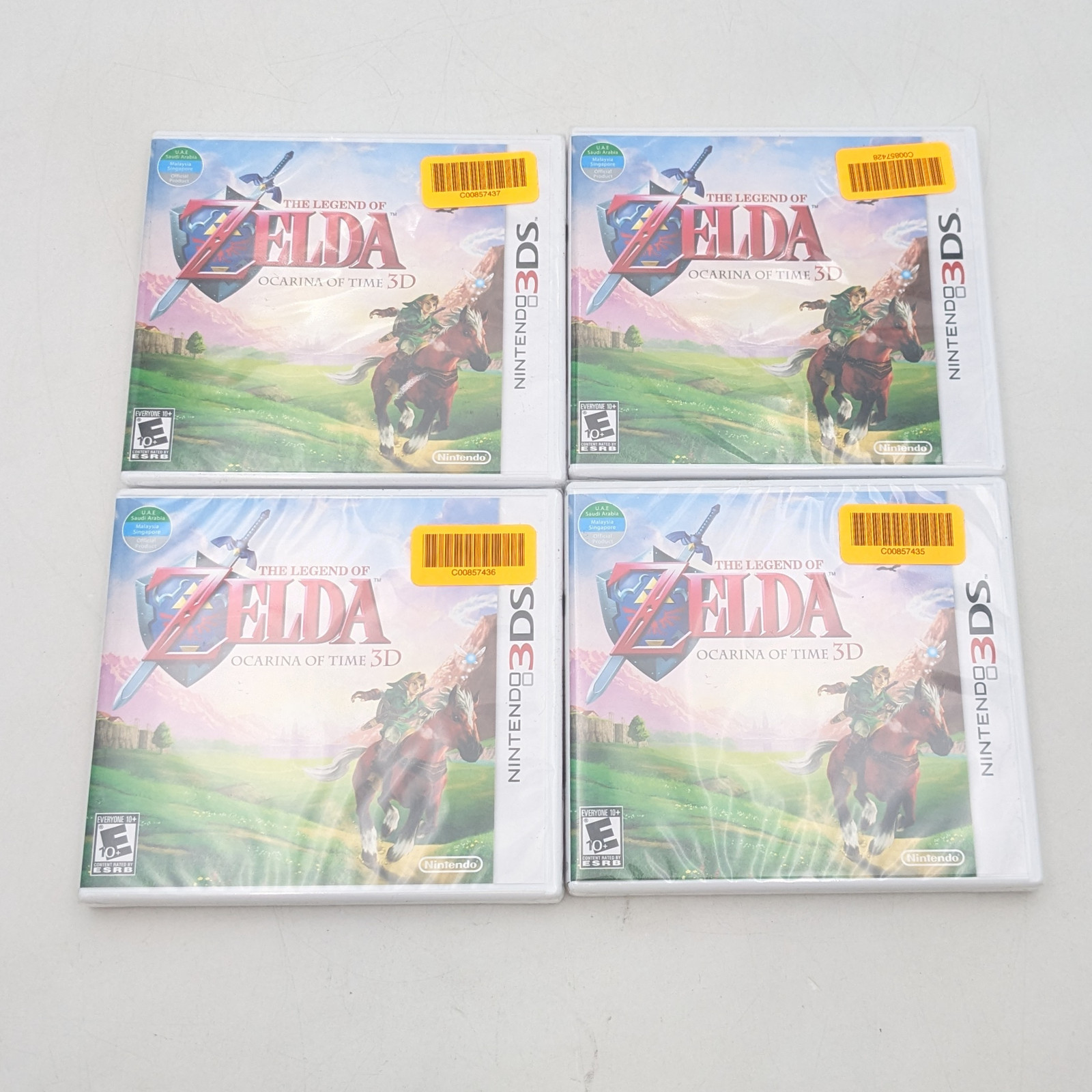 The Legend of Zelda: Ocarina of Time 3D For Nintendo 3DS Video Game Lot of 4