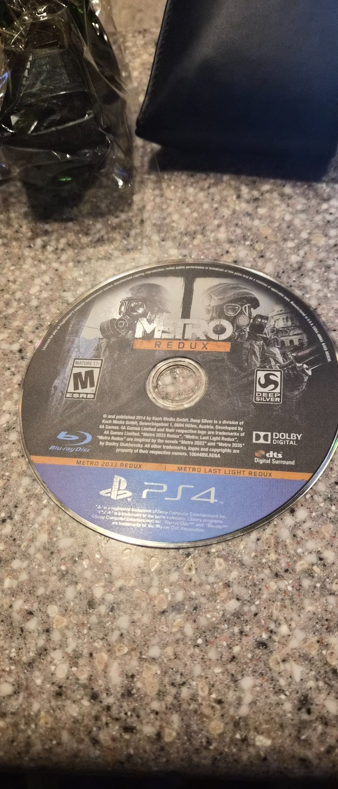 Metro Redux (Sony PlayStation 4, 2014) PS4 Disc Only Shooter Survival Horror