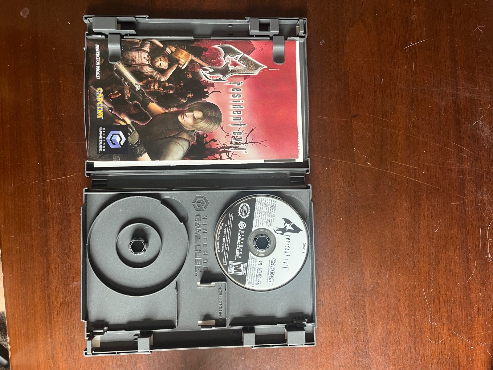 Resident Evil 4 Nintendo GameCube *MISSING DISC 2*