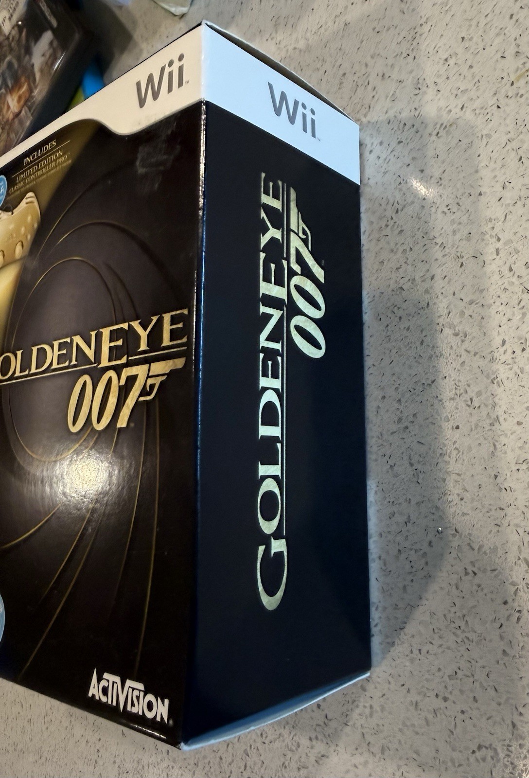 GOLDENEYE 007 W/ Gold Controller bundle (Nintendo Wii) BRAND NEW! SEALED! RARE!